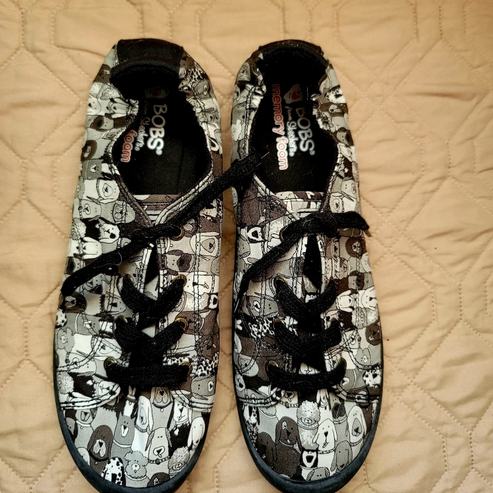 Sketchers shoes